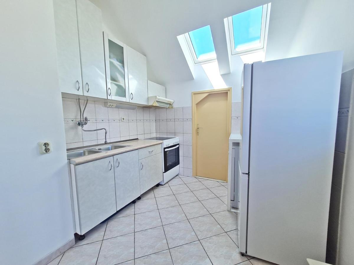 The View Apartment Split Bagian luar foto