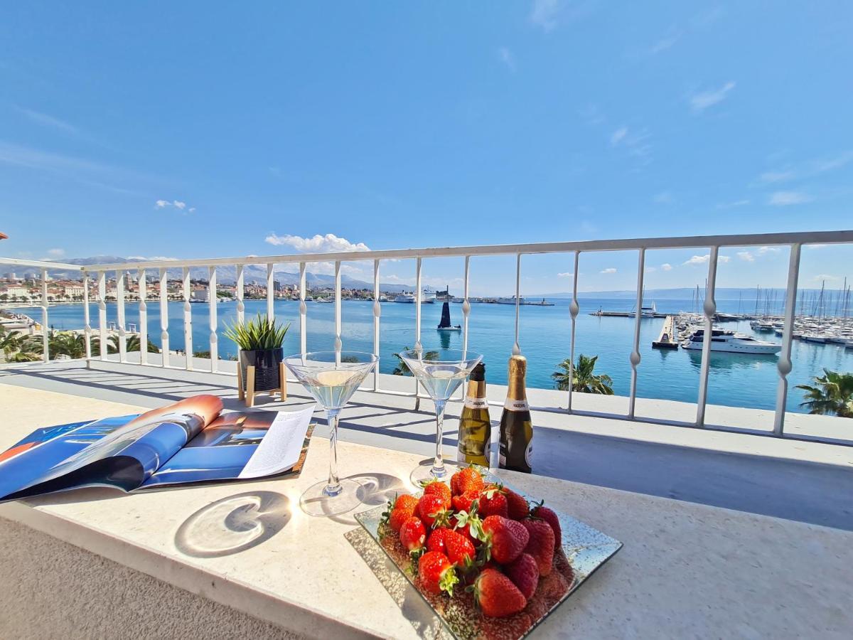 The View Apartment Split Bagian luar foto